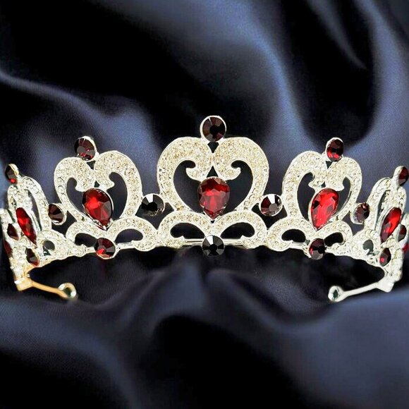 Burgundy Rhinestone Tiara. Silver tiara, Heart tiara, Flower girl crown, Gifts - Picture 2 of 9
